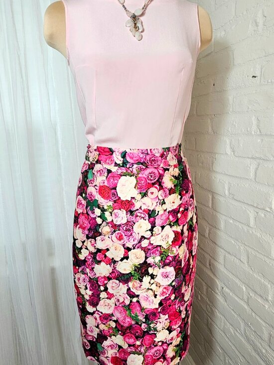 Kate Spade New York Floral Pencil Skirt Silk Blend Size 4 | Vibrant Rose Print - Picture 2 of 12